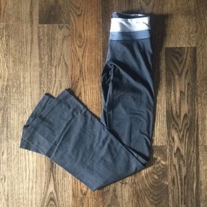 lululemon yoga pants